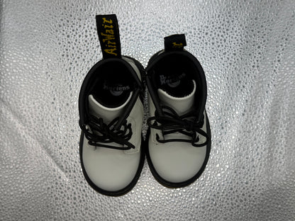 INFANT 1460 White LEATHER LACE UP Dr Marten BOOTS