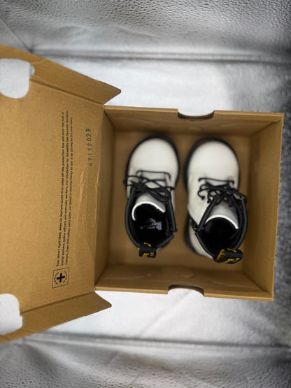 INFANT 1460 White LEATHER LACE UP Dr Marten BOOTS